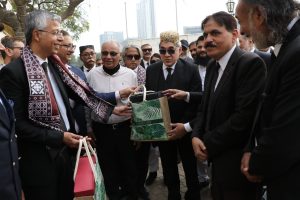 fd7c4176-4b13-477e-a8e9-f2b2006bbe90